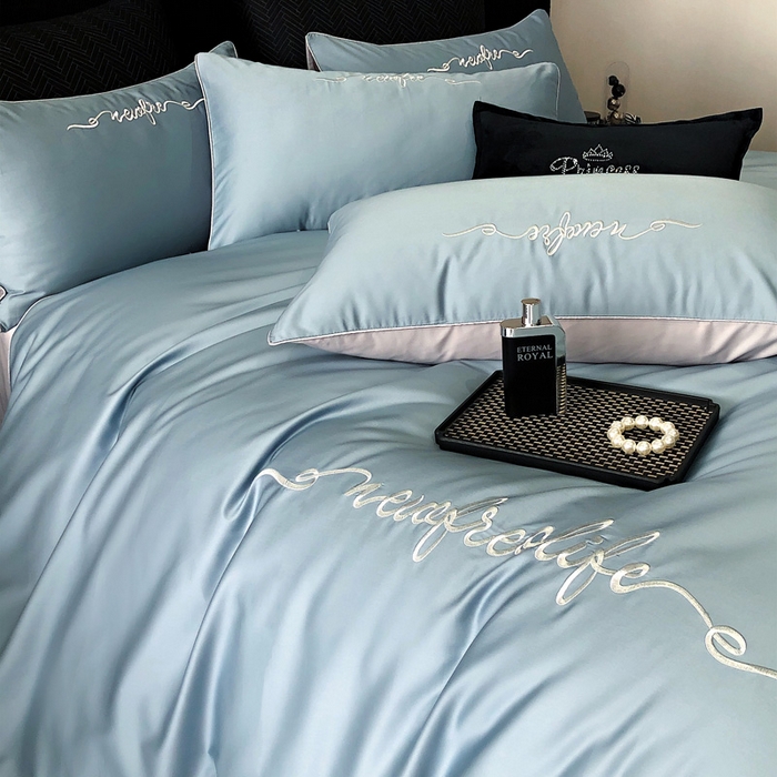 91家纺网 家纺一手货源 找家纺 禧澜庭 2026新款高支纯棉全棉斜纹四件套刺绣绣花款轻奢三件套--卡罗系列 魅力蓝+浅灰