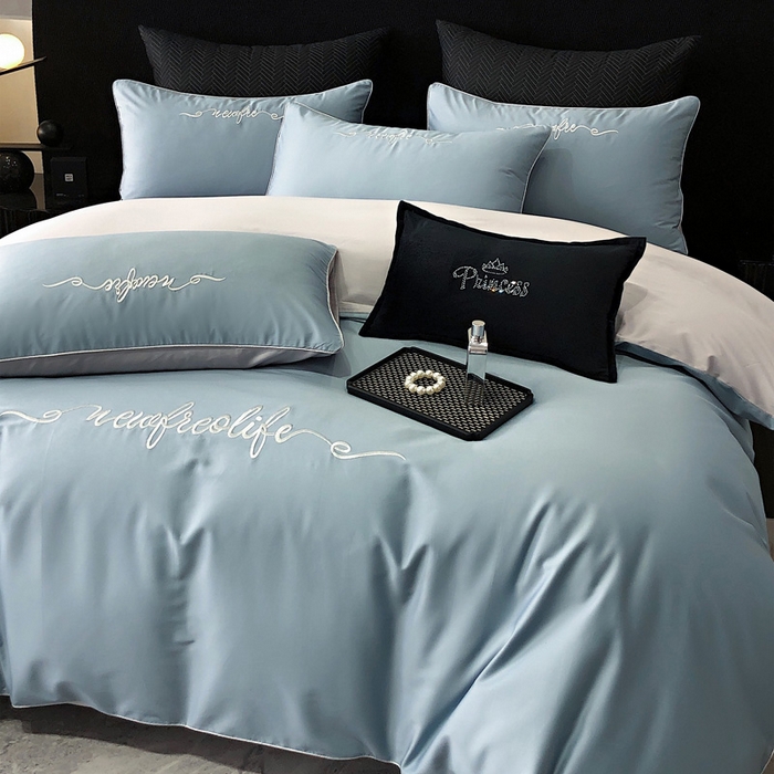 91家纺网 家纺一手货源 找家纺 禧澜庭 2026新款高支纯棉全棉斜纹四件套刺绣绣花款轻奢三件套--卡罗系列 魅力蓝+浅灰