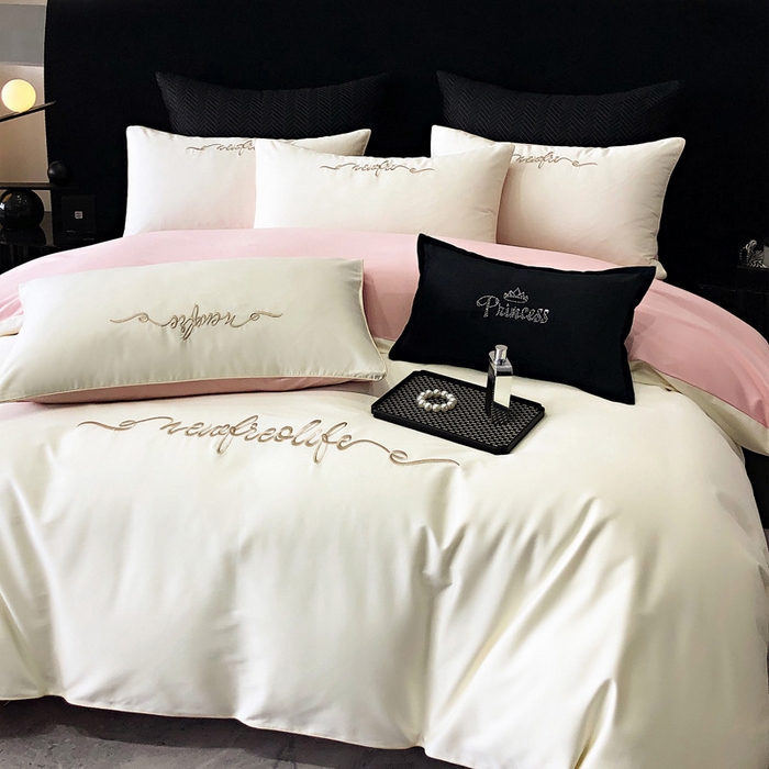 91家纺网 家纺一手货源 找家纺 禧澜庭 2026新款高支纯棉全棉斜纹四件套刺绣绣花款轻奢三件套--卡罗系列 皓月白+柔粉