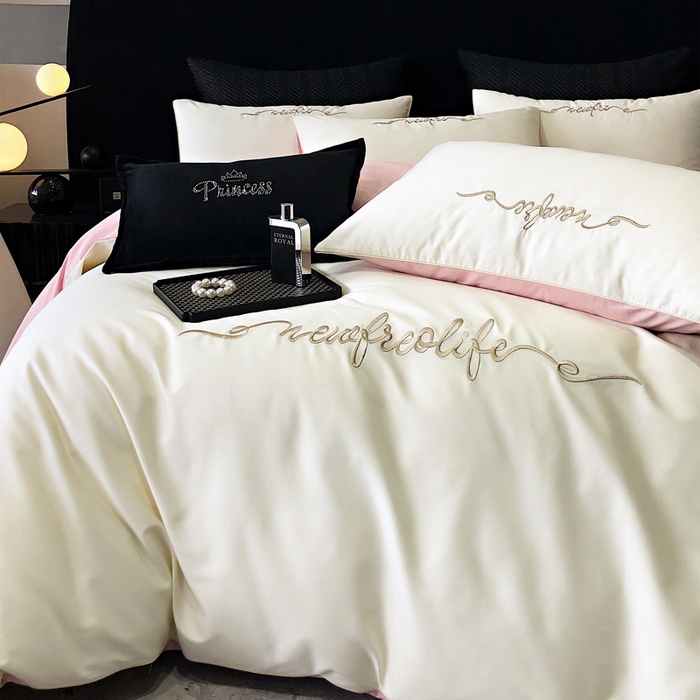 91家纺网 家纺一手货源 找家纺 禧澜庭 2026新款高支纯棉全棉斜纹四件套刺绣绣花款轻奢三件套--卡罗系列 皓月白+柔粉