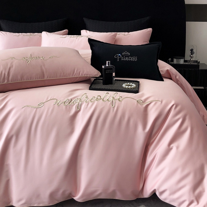 91家纺网 家纺一手货源 找家纺 禧澜庭 2026新款高支纯棉全棉斜纹四件套刺绣绣花款轻奢三件套--卡罗系列 戴妃粉