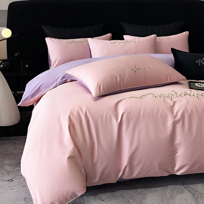 91家纺网 家纺一手货源 找家纺 禧澜庭 2026新款高支纯棉全棉斜纹四件套刺绣绣花款轻奢三件套--卡罗系列 戴妃粉+魅紫