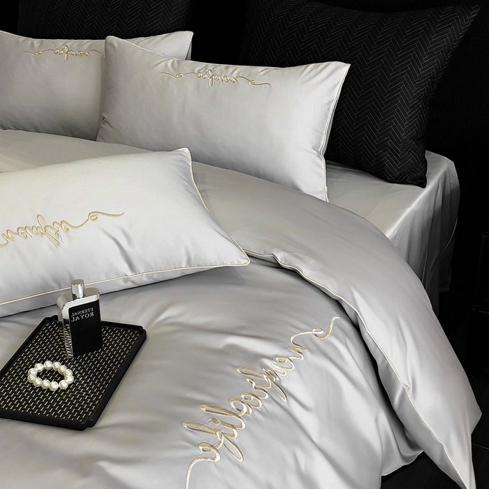 91家纺网 家纺一手货源 找家纺 禧澜庭 2026新款高支纯棉全棉斜纹四件套刺绣绣花款轻奢三件套--卡罗系列 月光灰