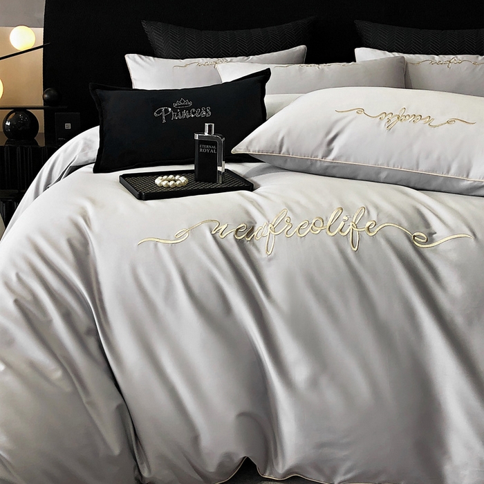 91家纺网 家纺一手货源 找家纺 禧澜庭 2026新款高支纯棉全棉斜纹四件套刺绣绣花款轻奢三件套--卡罗系列 月光灰