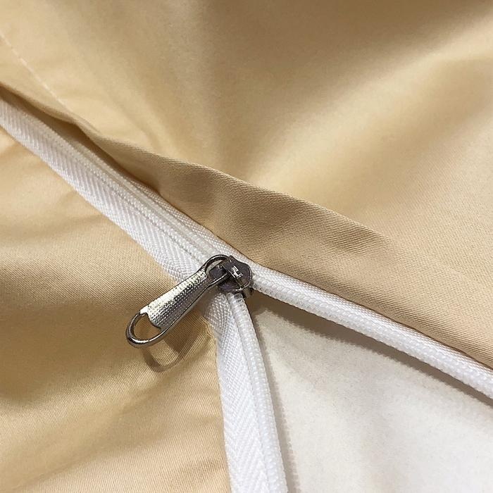 91家纺网 家纺一手货源 找家纺 禧澜庭 2026新款高支纯棉全棉斜纹四件套刺绣绣花款轻奢三件套--卡罗系列 皓月白+卡其