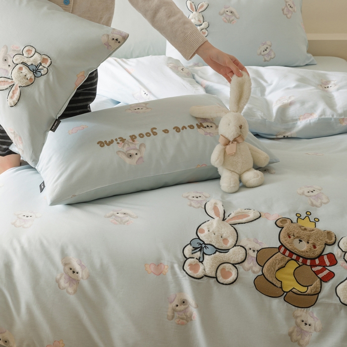 91家纺网 家纺一手货源 找家纺 卡姿家纺 2026春夏治愈系萌趣小刺绣  第一季 多趣屋