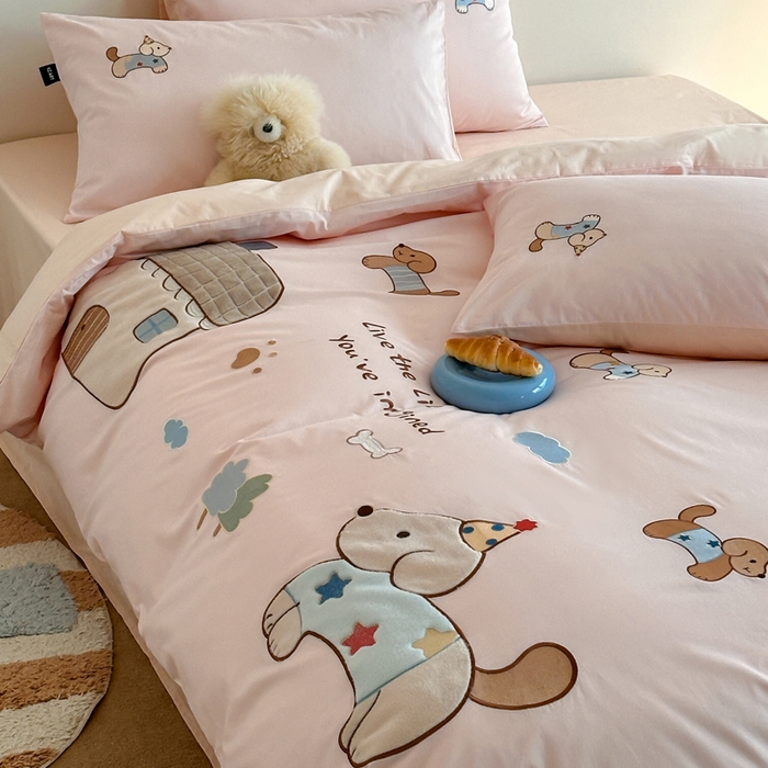 91家纺网 家纺一手货源 找家纺 （总）卡姿家纺 2026春夏萌趣气质大贴布 — 小狗乐园