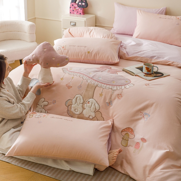 91家纺网 家纺一手货源 找家纺 （总）卡姿家纺 2026春夏萌趣气质大贴布 — 蘑菇乐园