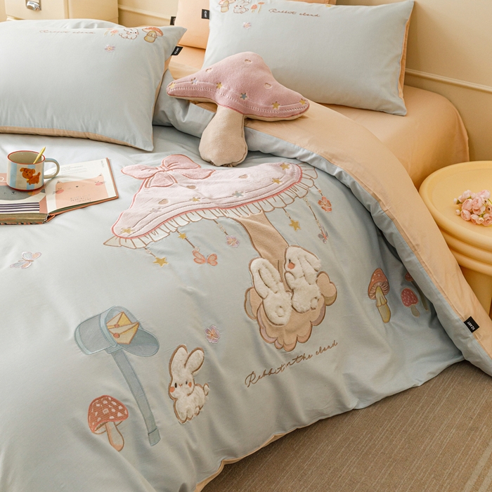 91家纺网 家纺一手货源 找家纺 卡姿家纺 2026春夏萌趣气质大贴布 — 蘑菇乐园 蘑菇乐园-蓝