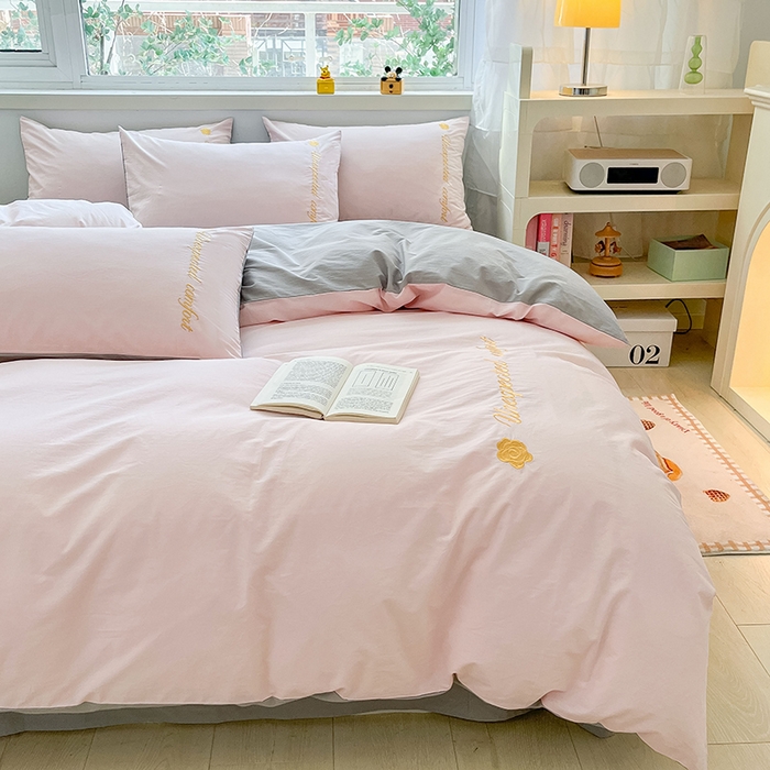 91家纺网 家纺一手货源 找家纺 禧澜庭 2026新款纯棉全棉斜纹四件套刺绣绣花款春小清新三件套-幸运花 幸运花-优雅粉+中灰