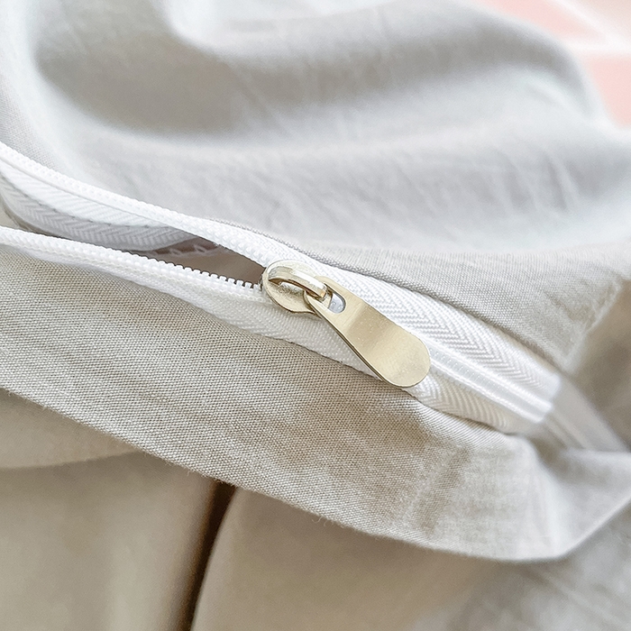 91家纺网 家纺一手货源 找家纺 禧澜庭 2026新款纯棉全棉斜纹四件套刺绣绣花款春小清新三件套-幸运花 幸运花-优雅粉+中灰