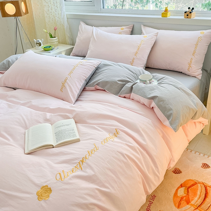 91家纺网 家纺一手货源 找家纺 禧澜庭 2026新款纯棉全棉斜纹四件套刺绣绣花款春小清新三件套-幸运花 幸运花-优雅粉+中灰