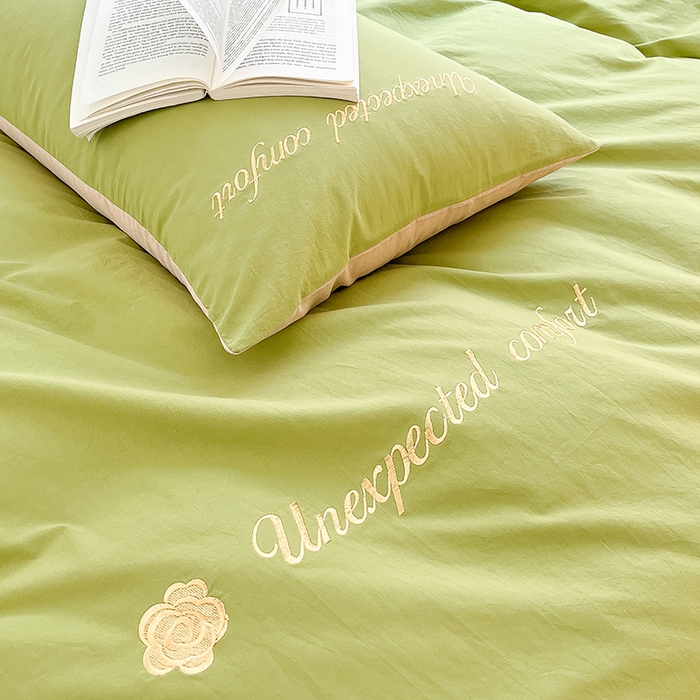 91家纺网 家纺一手货源 找家纺 禧澜庭 2026新款纯棉全棉斜纹四件套刺绣绣花款春小清新三件套-幸运花 幸运花-嫩芽绿+卡其