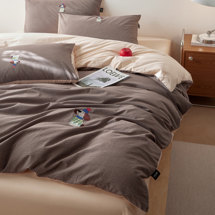 91家纺网 家纺一手货源 找家纺 卡姿家纺 2026春夏色织水洗棉文艺时尚居家系列 小狗旺福