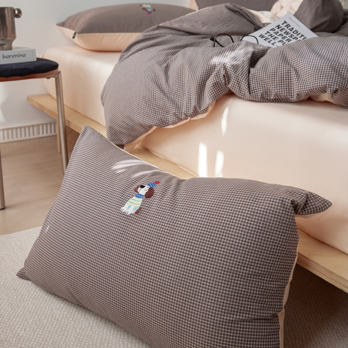 91家纺网 家纺一手货源 找家纺 卡姿家纺 2026春夏色织水洗棉文艺时尚居家系列 小狗旺福