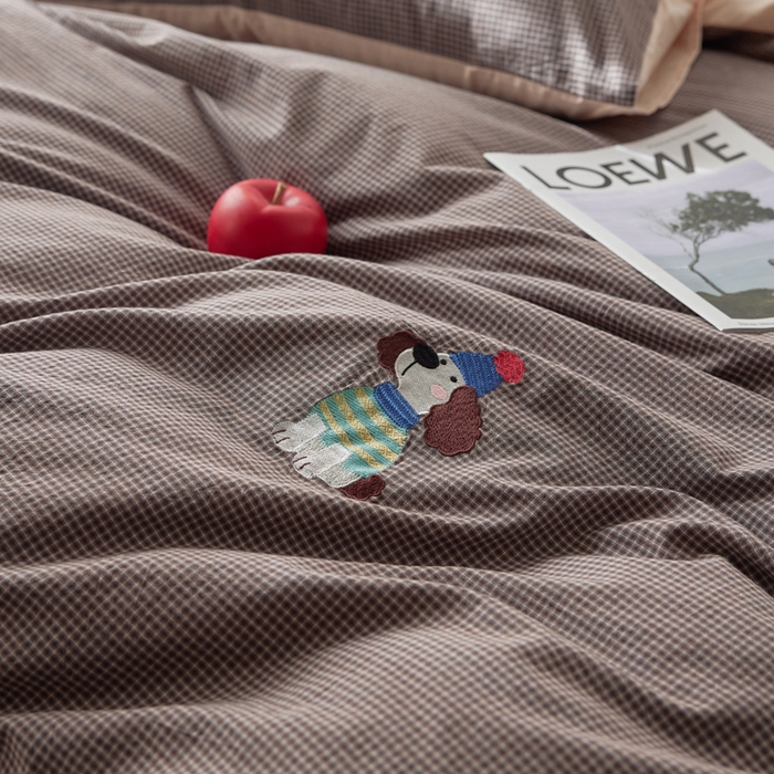 91家纺网 家纺一手货源 找家纺 卡姿家纺 2026春夏色织水洗棉文艺时尚居家系列 小狗旺福