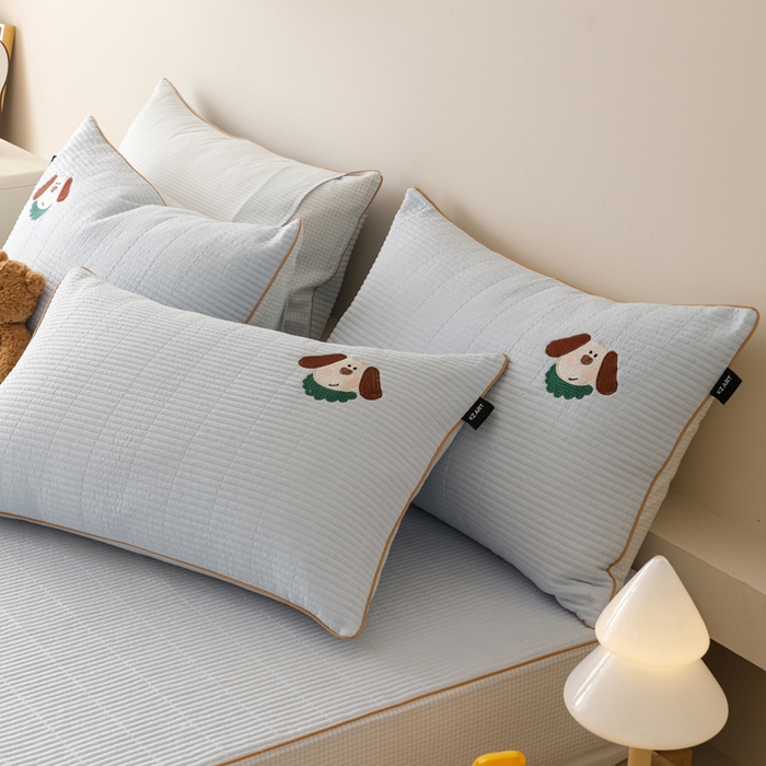 91家纺网 家纺一手货源 找家纺 卡姿家纺 2026春夏全棉双层纱床盖式床笠三件套 小狗元宝