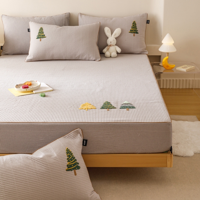 91家纺网 家纺一手货源 找家纺 卡姿家纺 2026春夏全棉双层纱床盖式床笠三件套 圣诞树