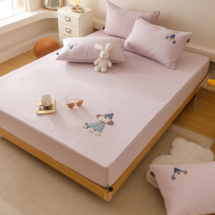 91家纺网 家纺一手货源 找家纺 卡姿家纺 2026春夏全棉双层纱床盖式床笠三件套 小狗贝塔