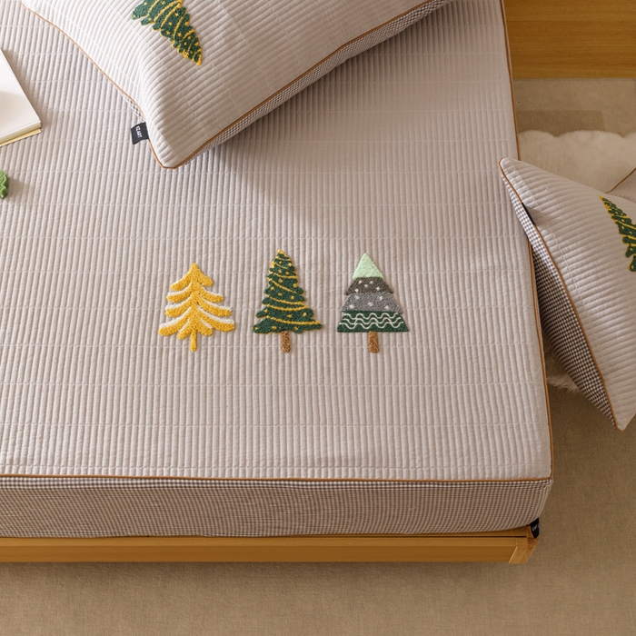 91家纺网 家纺一手货源 找家纺 卡姿家纺 2026春夏全棉双层纱床盖式床笠三件套 圣诞树