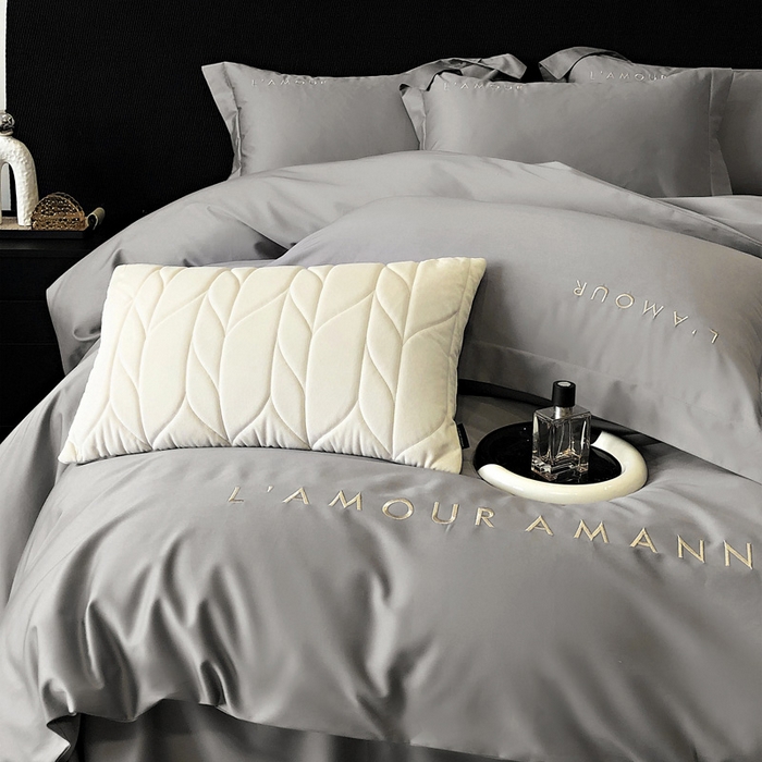 91家纺网 家纺一手货源 找家纺 （总）禧澜庭 2026新款高支纯棉全棉斜纹四件套刺绣绣花款轻奢三件套--简爱系列