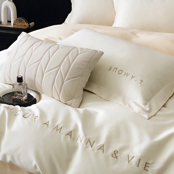 91家纺网 家纺一手货源 找家纺 禧澜庭 2026新款高支纯棉全棉斜纹四件套刺绣绣花款轻奢三件套--简爱系列 贵族白+香槟