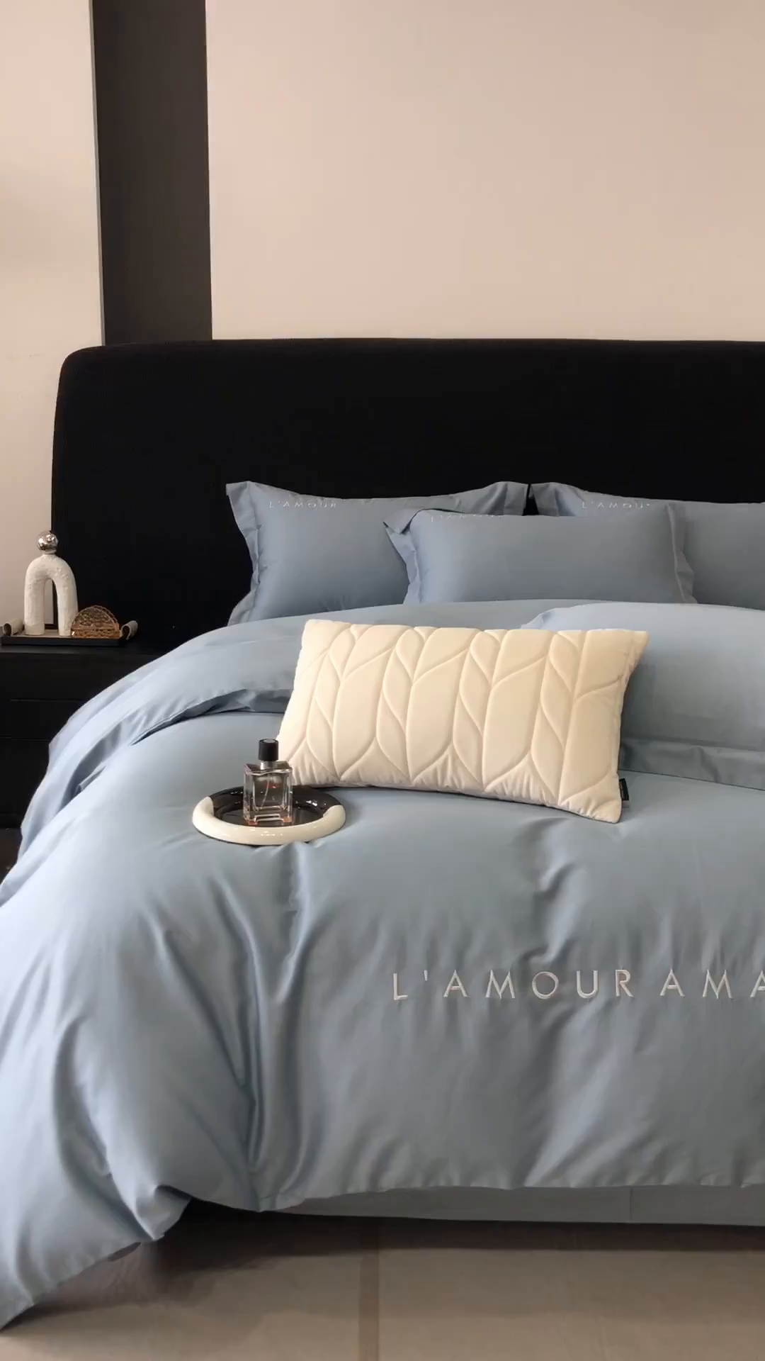 91家纺网 家纺一手货源 找家纺 禧澜庭 2026新款高支纯棉全棉斜纹四件套刺绣绣花款轻奢三件套--简爱系列 莫奈蓝