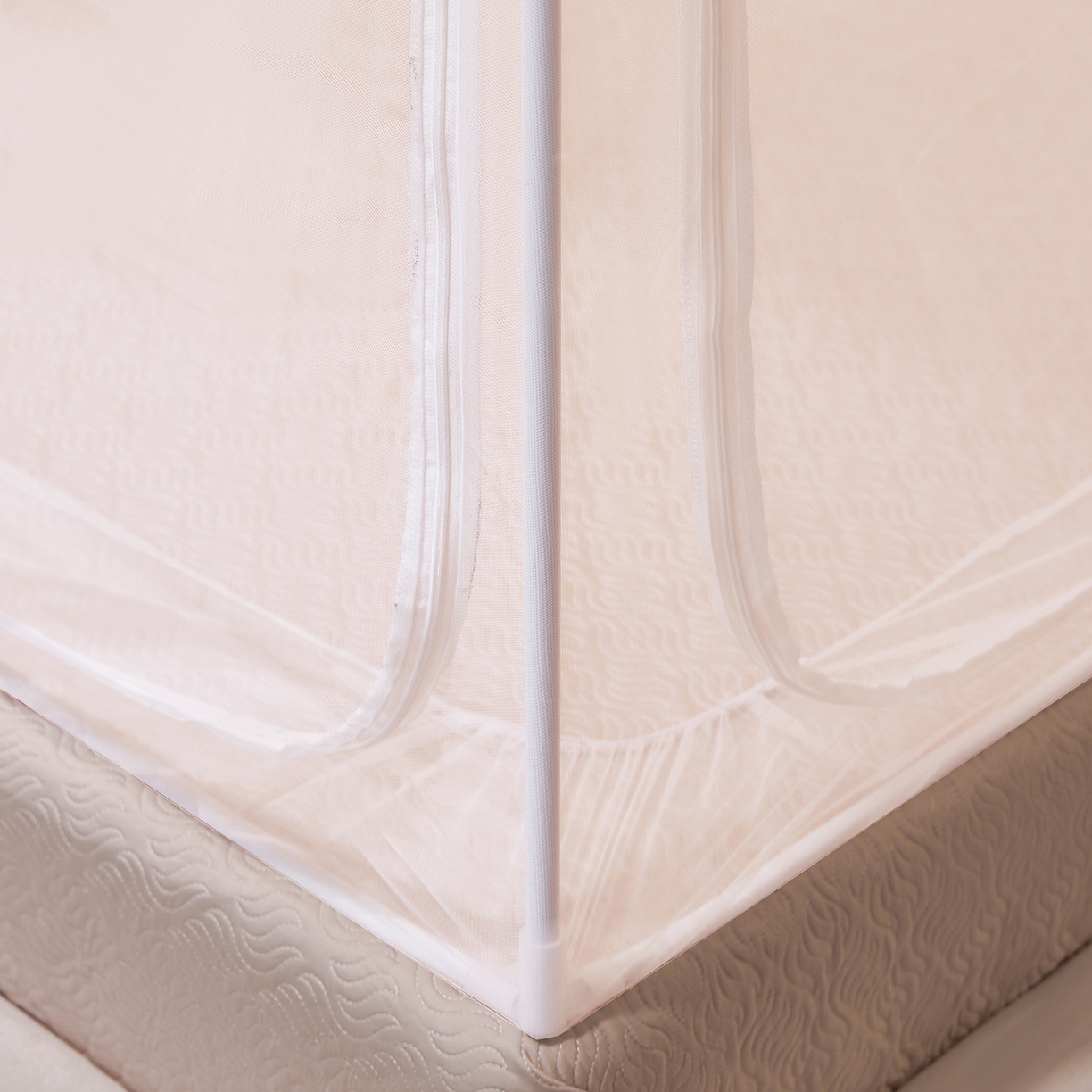 91家纺网 家纺一手货源 找家纺 （总）世婕 2026新款大空间防尘坐床蚊帐-素夏