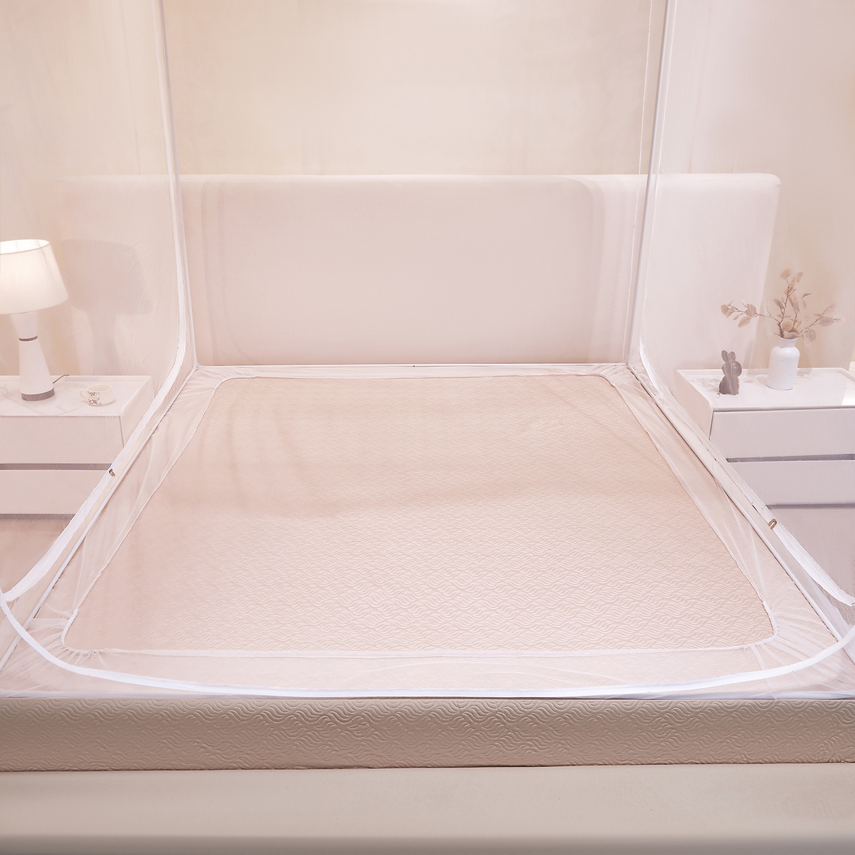 91家纺网 家纺一手货源 找家纺 （总）世婕 2026新款大空间防尘坐床蚊帐-素夏