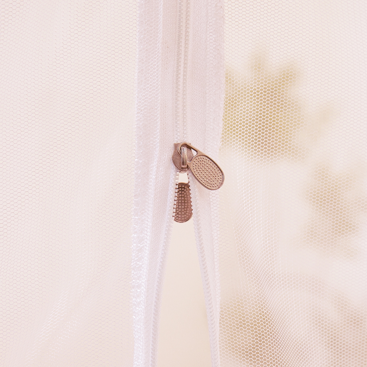 91家纺网 家纺一手货源 找家纺 （总）世婕 2026新款大空间防尘坐床蚊帐-素夏