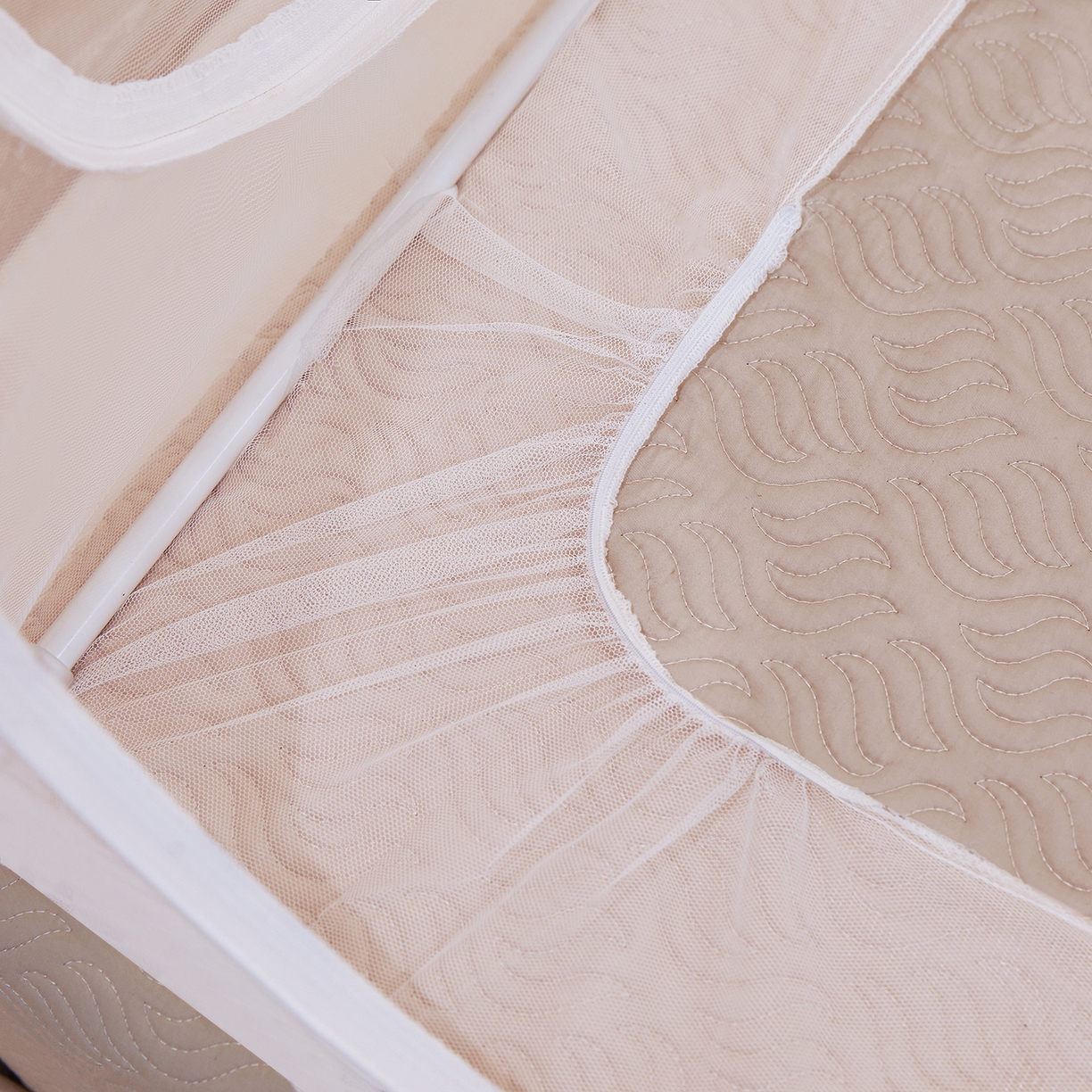 91家纺网 家纺一手货源 找家纺 （总）世婕 2026新款大空间防尘坐床蚊帐-素夏