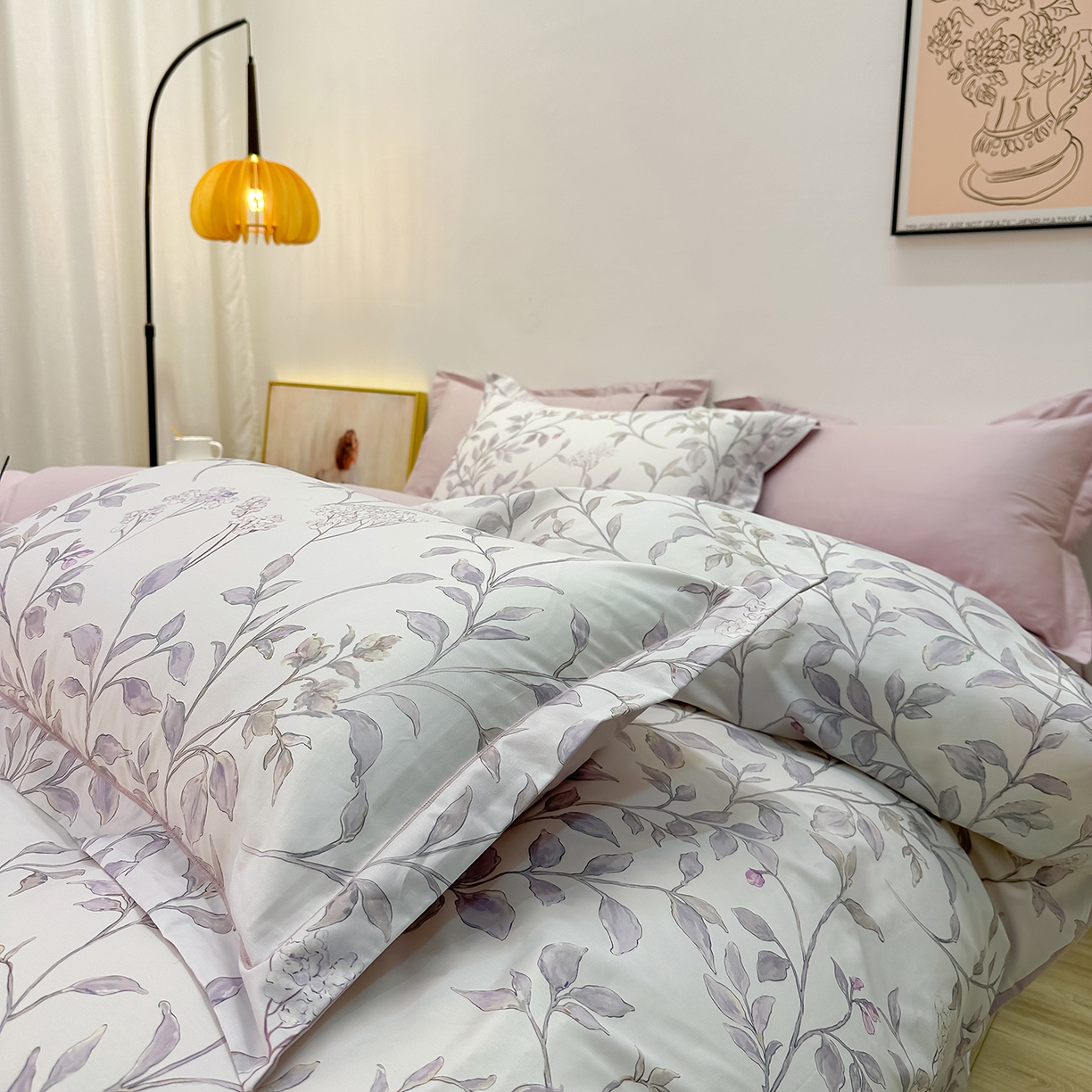 91家纺网 家纺一手货源 找家纺 橙艺家居 2026新款丝光铂金云棉印花四件套 本店线上严格控价，券后、活动后标准不得低于218元，以此类推。请各位老爷严格遵守，以免低价后再调整价格，影响链接权重 蔓月-紫