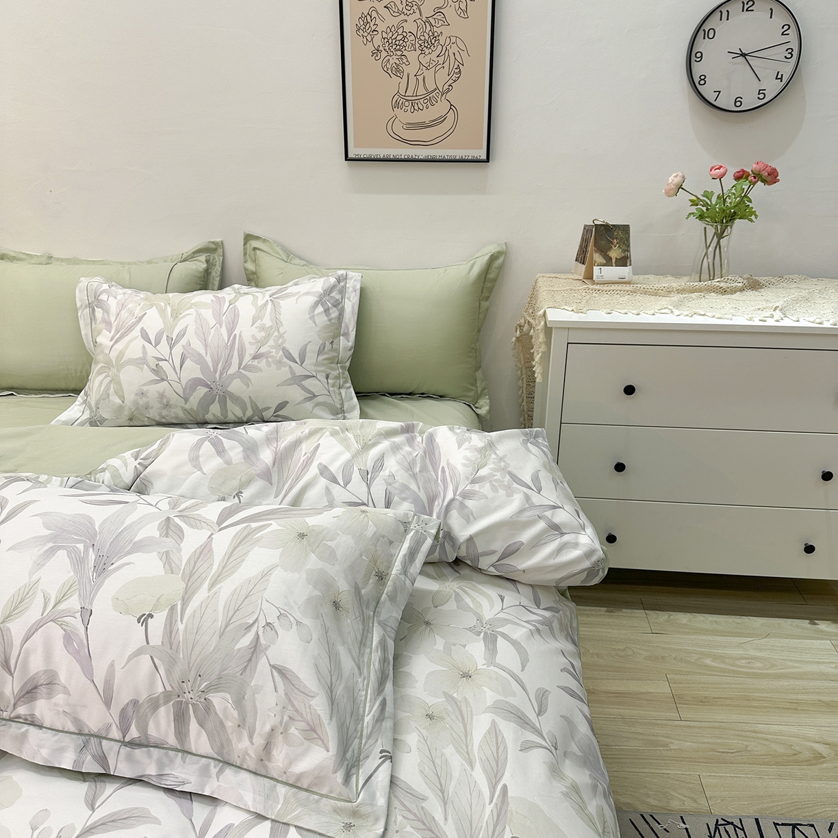 91家纺网 家纺一手货源 找家纺 橙艺家居 2026新款丝光铂金云棉印花四件套 本店线上严格控价，券后、活动后标准不得低于218元，以此类推。请各位老爷严格遵守，以免低价后再调整价格，影响链接权重 自然低语-绿