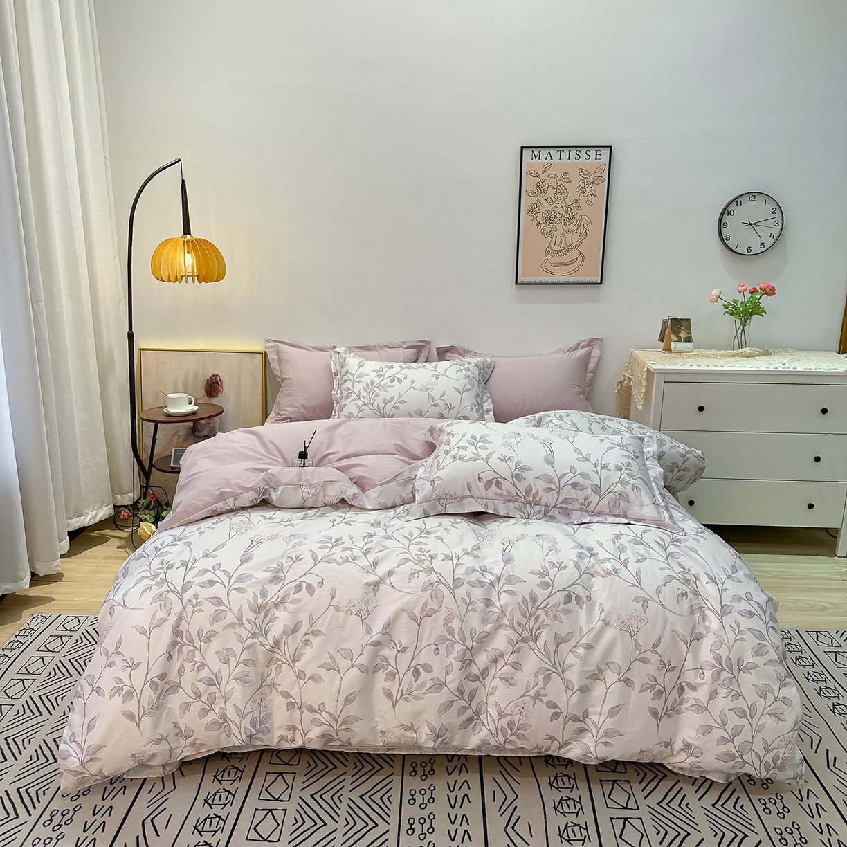 91家纺网 家纺一手货源 找家纺 橙艺家居 2026新款丝光铂金云棉印花四件套 本店线上严格控价，券后、活动后标准不得低于218元，以此类推。请各位老爷严格遵守，以免低价后再调整价格，影响链接权重 蔓月-紫