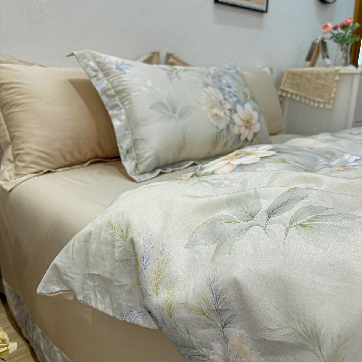 91家纺网 家纺一手货源 找家纺 橙艺家居 2026新款丝光铂金云棉印花四件套 本店线上严格控价，券后、活动后标准不得低于218元，以此类推。请各位老爷严格遵守，以免低价后再调整价格，影响链接权重 雅莹-绿