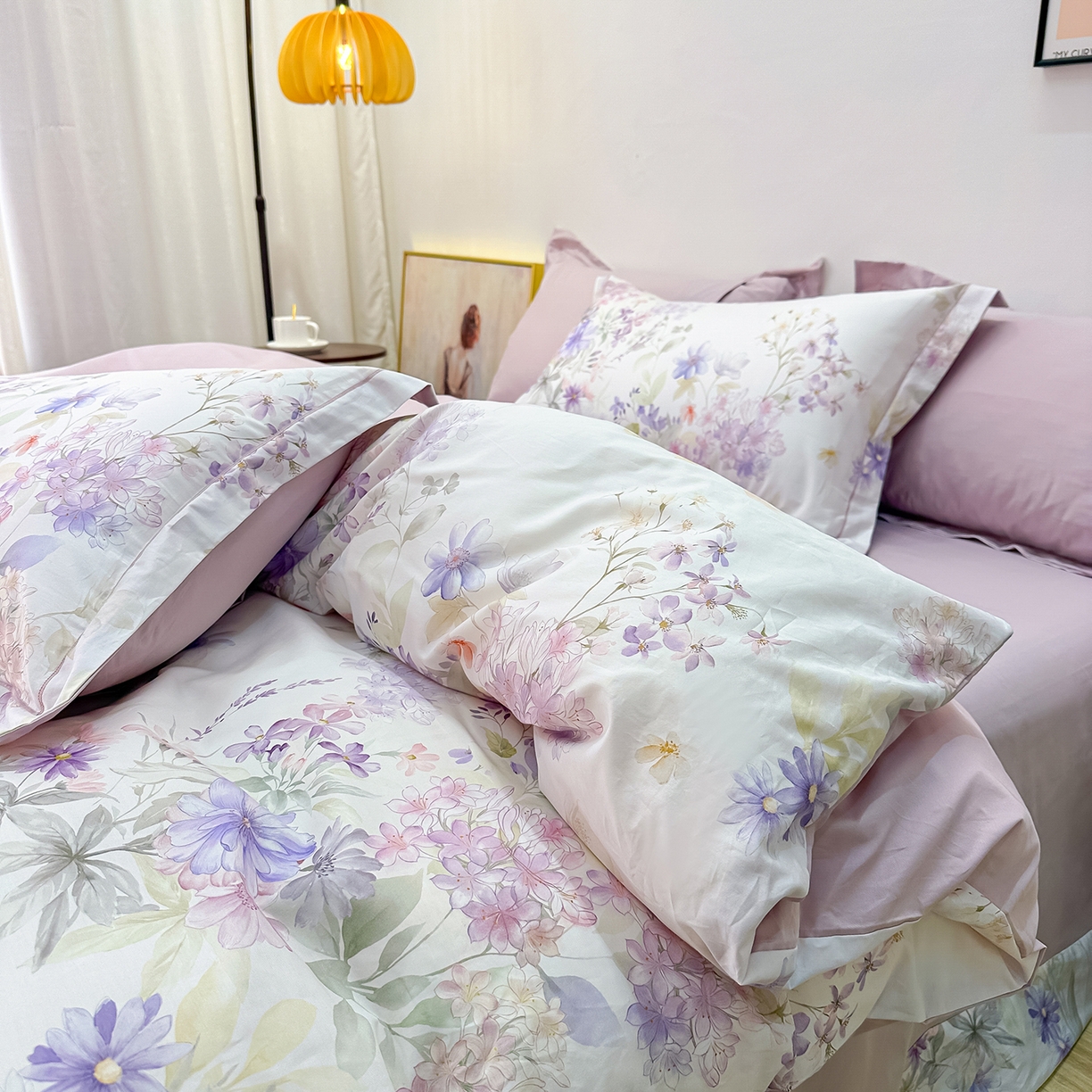 91家纺网 家纺一手货源 找家纺 橙艺家居 2026新款丝光铂金云棉印花四件套 本店线上严格控价，券后、活动后标准不得低于218元，以此类推。请各位老爷严格遵守，以免低价后再调整价格，影响链接权重 千叶密语-粉