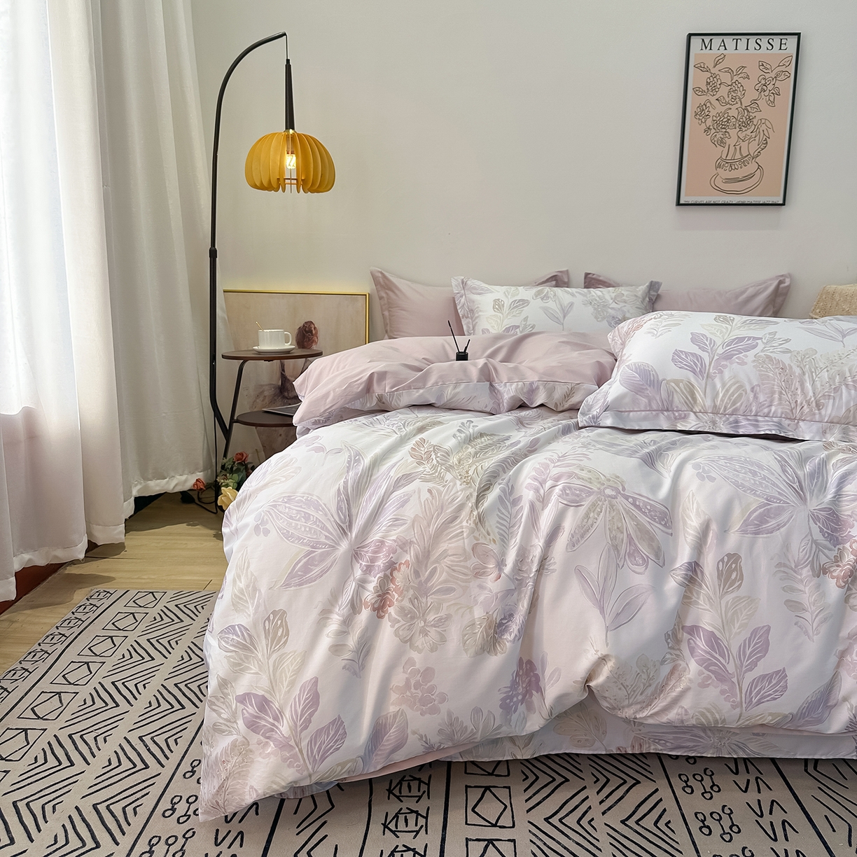 91家纺网 家纺一手货源 找家纺 橙艺家居 2026新款丝光铂金云棉印花四件套 本店线上严格控价，券后、活动后标准不得低于218元，以此类推。请各位老爷严格遵守，以免低价后再调整价格，影响链接权重 花朝拾露-紫