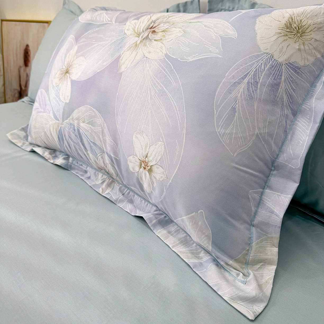 91家纺网 家纺一手货源 找家纺 橙艺家居 2026新款丝光铂金云棉印花四件套 本店线上严格控价，券后、活动后标准不得低于218元，以此类推。请各位老爷严格遵守，以免低价后再调整价格，影响链接权重 叶间绒雪-兰