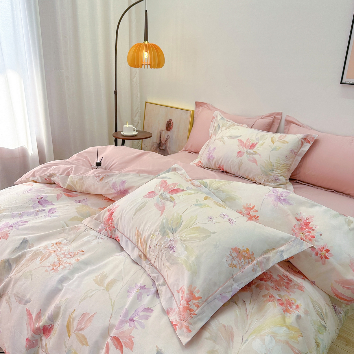 91家纺网 家纺一手货源 找家纺 橙艺家居 2026新款丝光铂金云棉印花四件套 本店线上严格控价，券后、活动后标准不得低于218元，以此类推。请各位老爷严格遵守，以免低价后再调整价格，影响链接权重 予她-粉