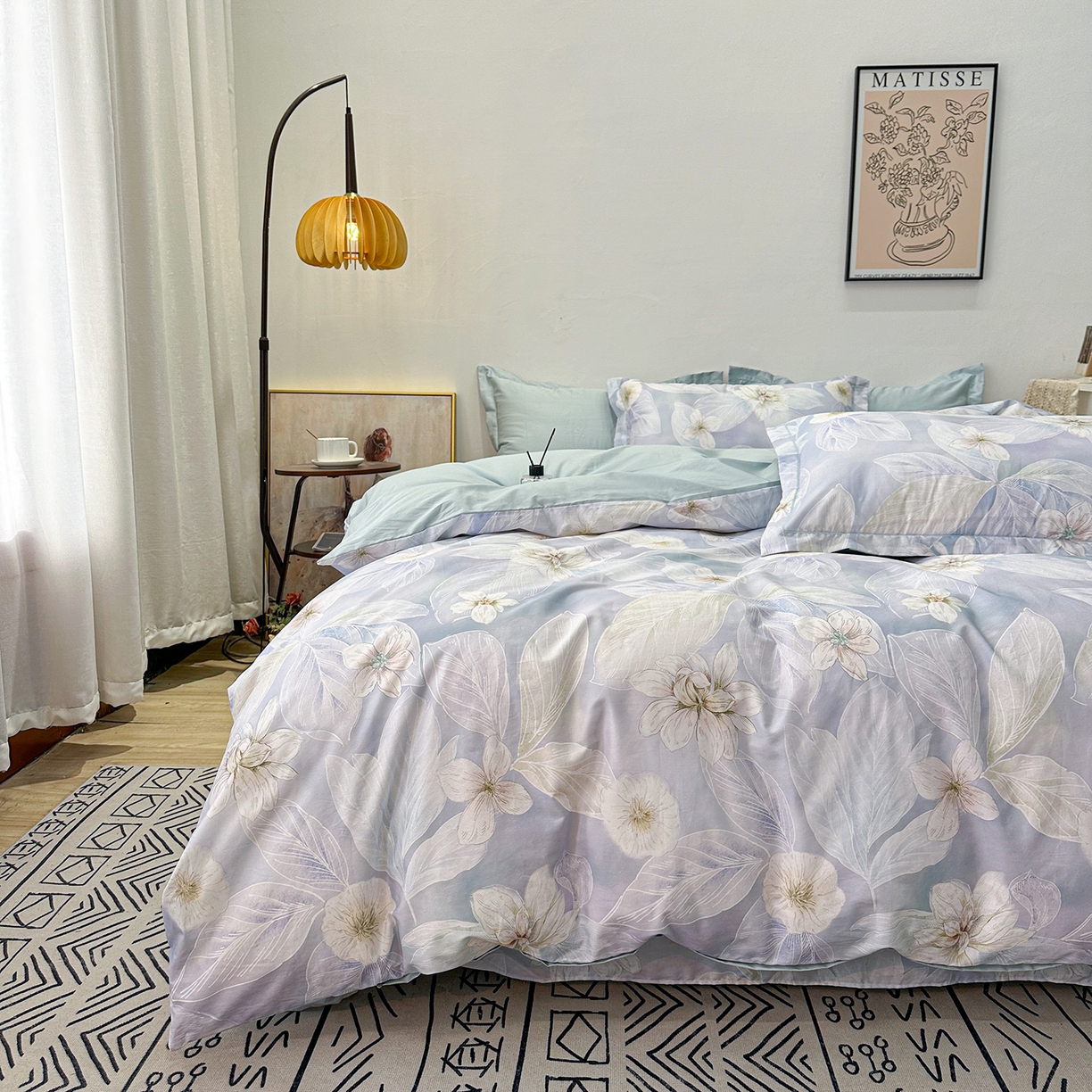 91家纺网 家纺一手货源 找家纺 橙艺家居 2026新款丝光铂金云棉印花四件套 本店线上严格控价，券后、活动后标准不得低于218元，以此类推。请各位老爷严格遵守，以免低价后再调整价格，影响链接权重 叶间绒雪-兰