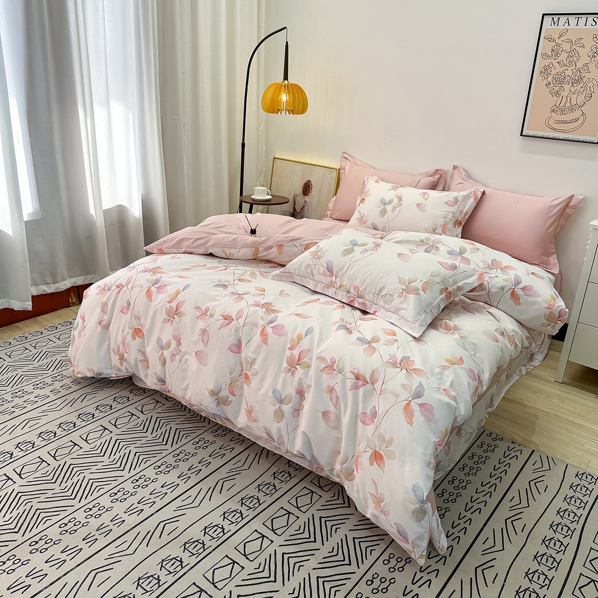 91家纺网 家纺一手货源 找家纺 橙艺家居 2026新款丝光铂金云棉印花四件套 本店线上严格控价，券后、活动后标准不得低于218元，以此类推。请各位老爷严格遵守，以免低价后再调整价格，影响链接权重 梦叶集-粉