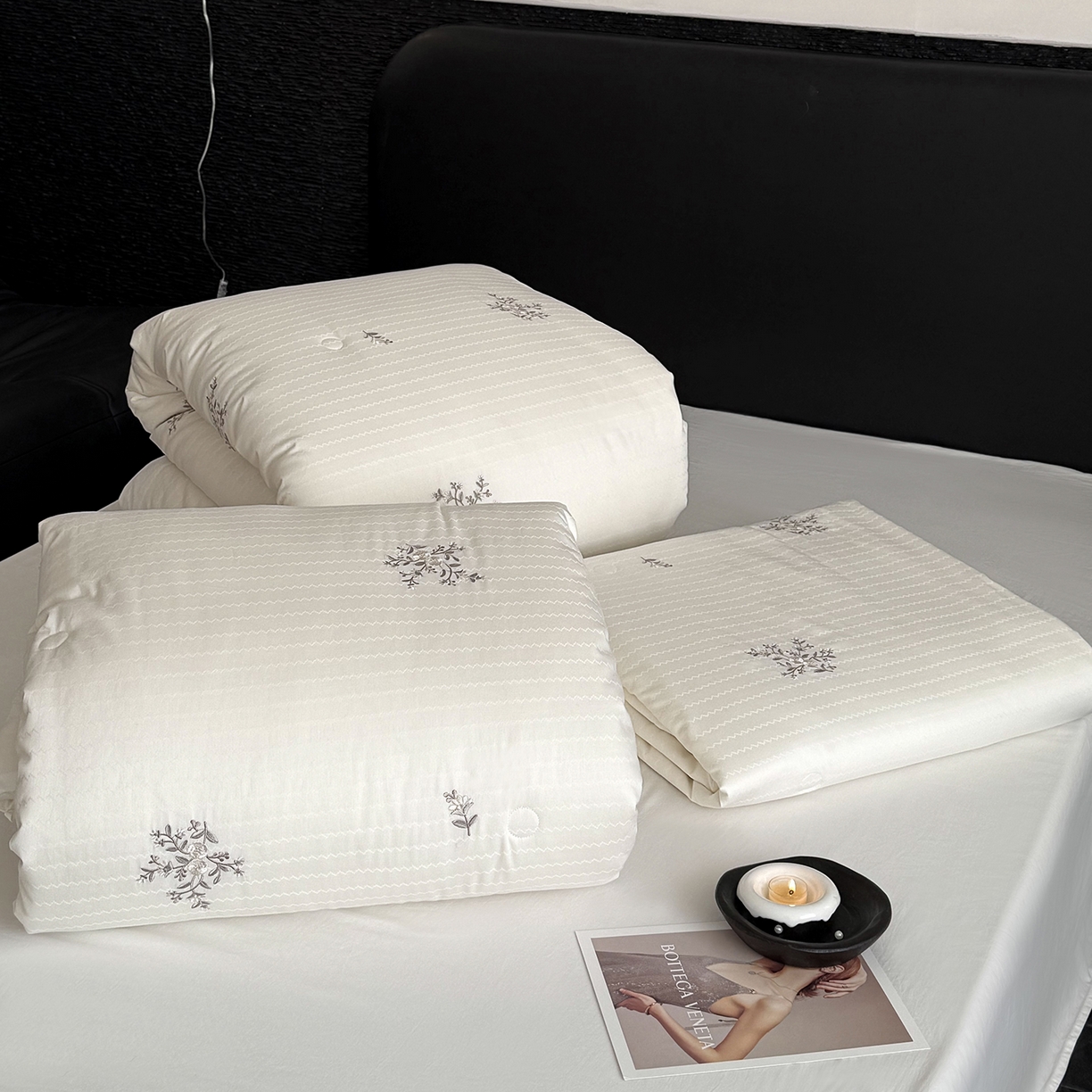 91家纺网 家纺一手货源 找家纺 （总）鹿班家居 2026春季新品全棉提花+刺绣55%大豆被被子被芯-春花盏(标准会员-20元)