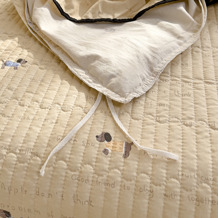 91家纺网 家纺一手货源 找家纺 赛丽雅 2026春夏新款古法水洗棉床盖四件套 狗狗家族