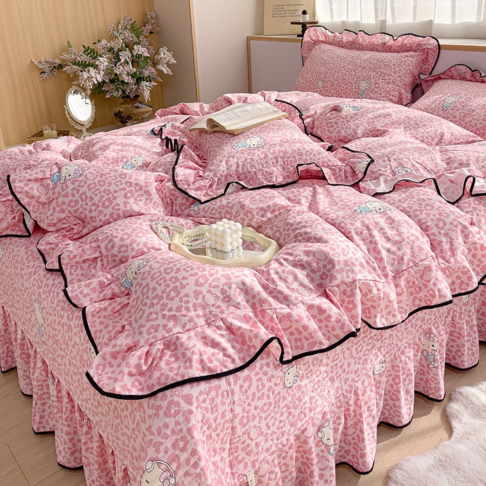 91家纺网 家纺一手货源 找家纺 赛丽雅 2026春夏新款古法水洗棉床盖四件套 KT猫-粉