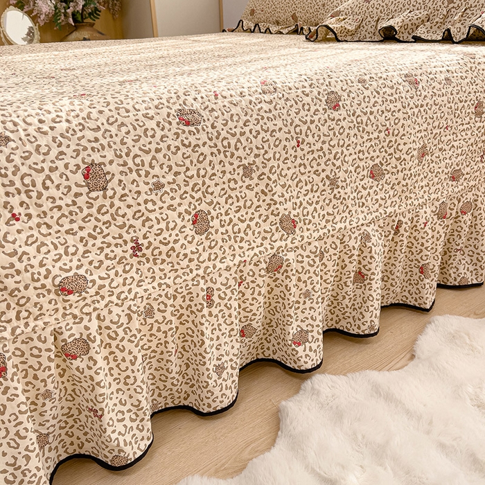 91家纺网 家纺一手货源 找家纺 赛丽雅 2026春夏新款古法水洗棉床盖四件套 豹纹猫咪