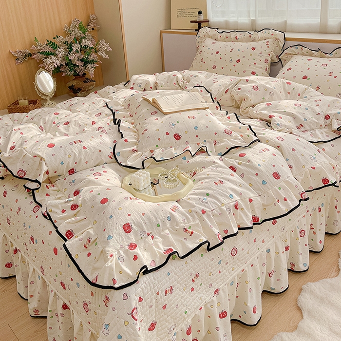 91家纺网 家纺一手货源 找家纺 赛丽雅 2026春夏新款古法水洗棉床盖四件套 苹果乐园