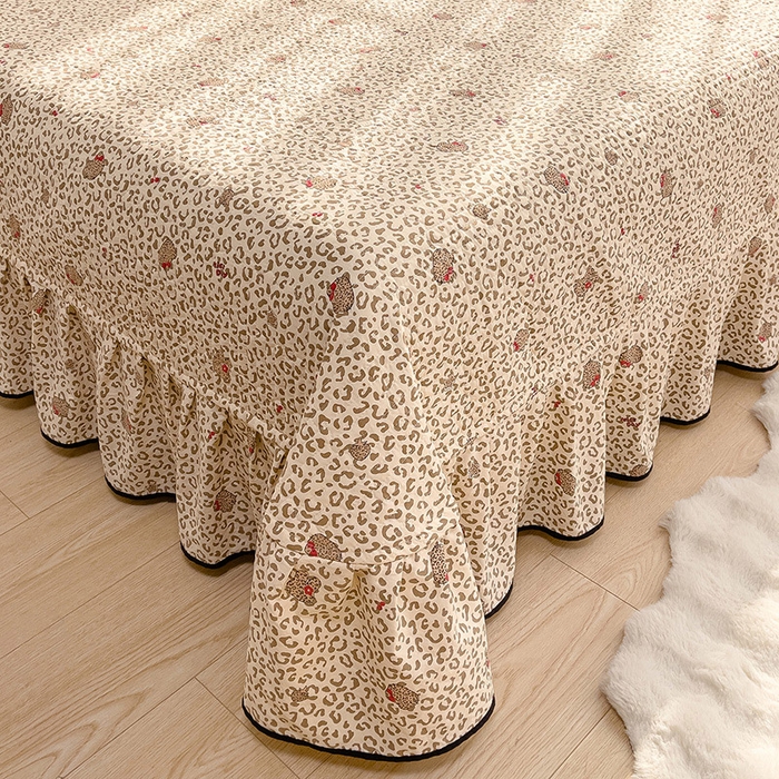 91家纺网 家纺一手货源 找家纺 赛丽雅 2026春夏新款古法水洗棉床盖四件套 豹纹猫咪