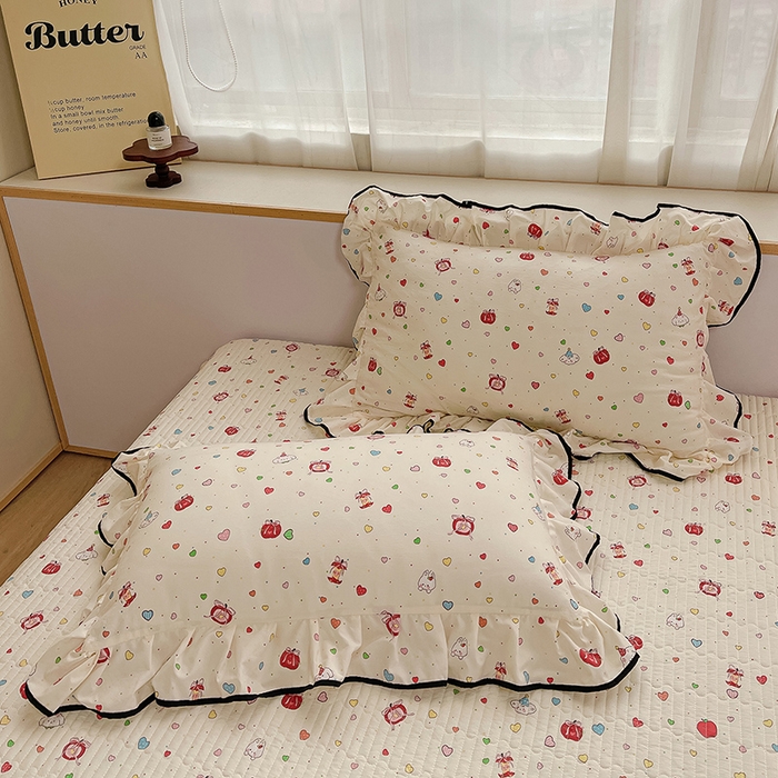 91家纺网 家纺一手货源 找家纺 赛丽雅 2026春夏新款古法水洗棉床盖四件套 苹果乐园