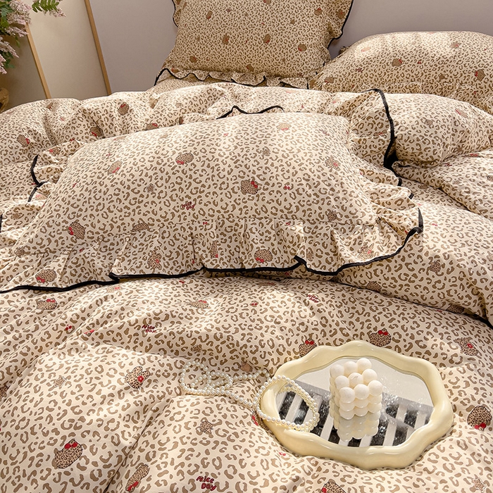 91家纺网 家纺一手货源 找家纺 赛丽雅 2026春夏新款古法水洗棉床盖四件套 豹纹猫咪