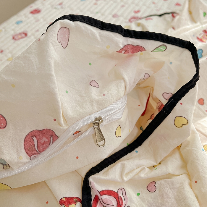 91家纺网 家纺一手货源 找家纺 赛丽雅 2026春夏新款古法水洗棉床盖四件套 苹果乐园